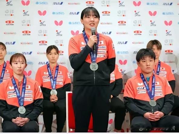 日乒举行归国记者见面会，张本智和：“希望有朝一日能和妹妹一起成为第一！”，张本美