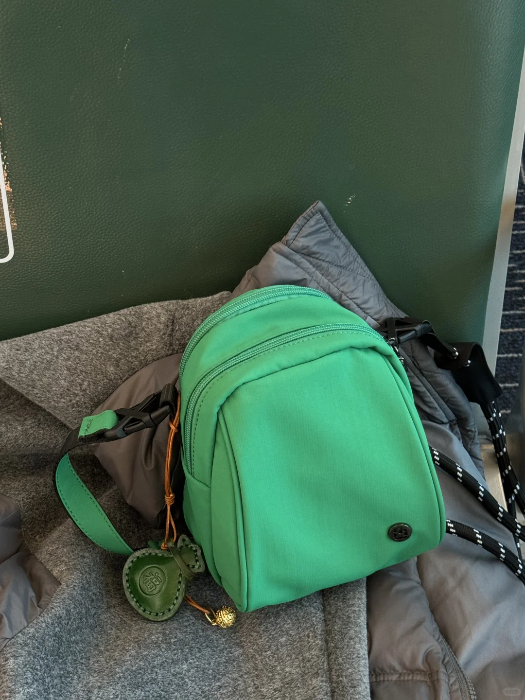 💚发财蛋出货～ 越背越爱的蛋蛋包