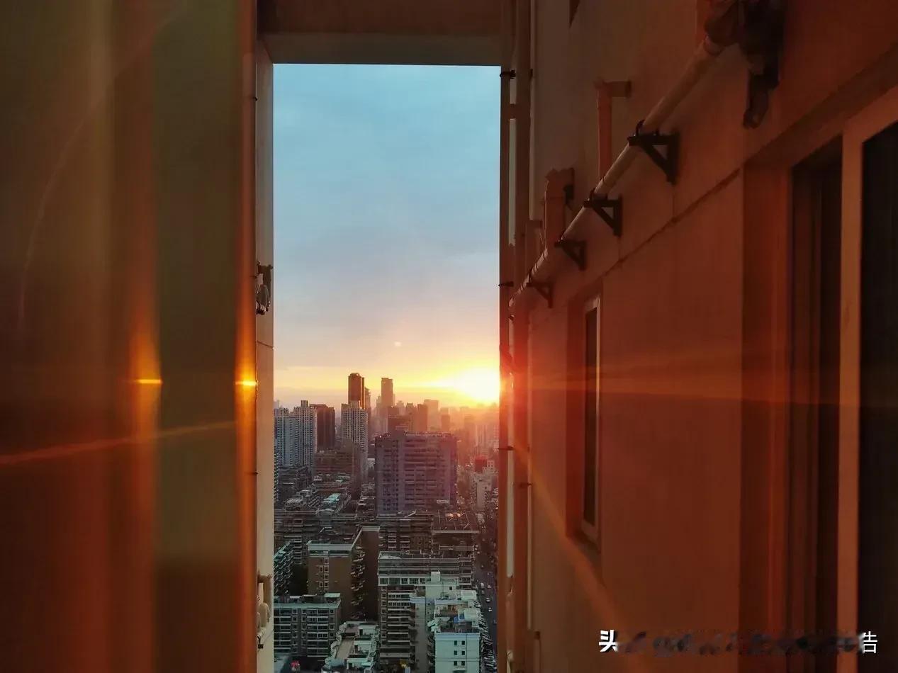 这是一个人心思变，暗流涌动的时代！今天的社会是由科技推动的，社会是由一个个人组成