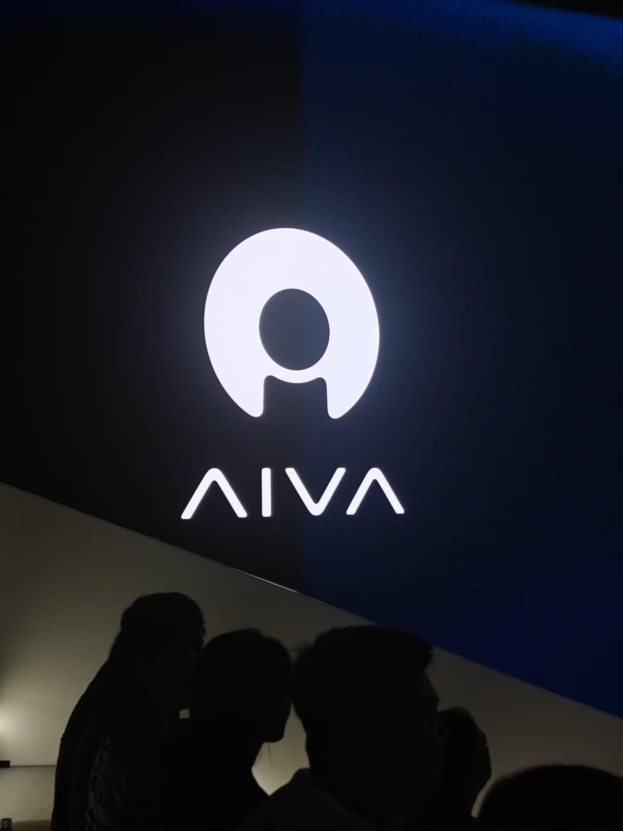 赛力斯今晚发布的新品牌AIVA，别的先不说，就这个logo，我觉得挺好看的，内涵