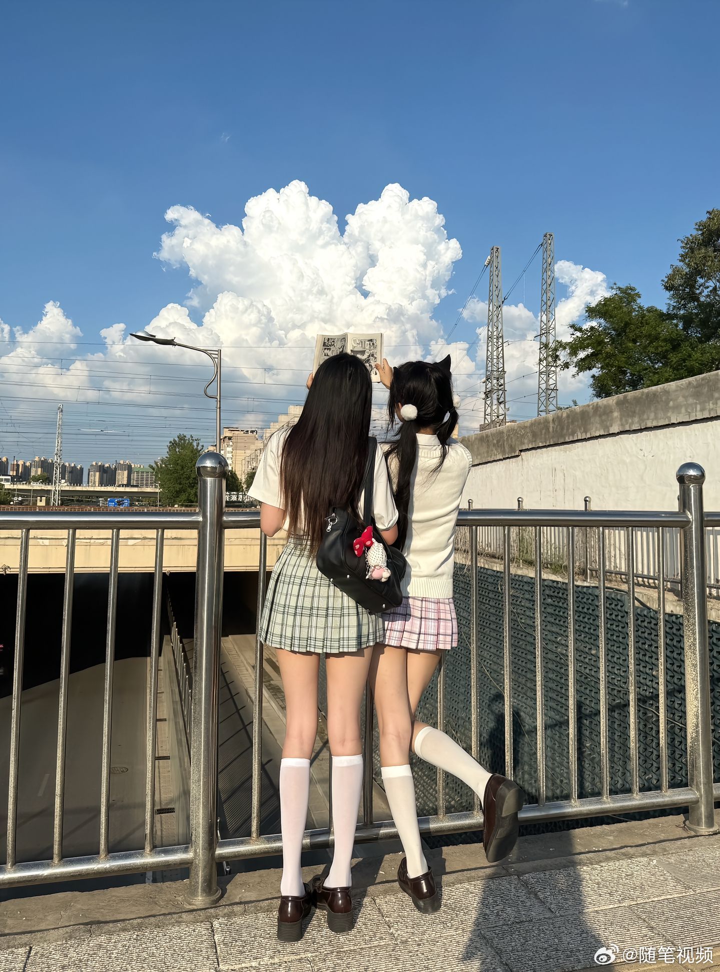 这样的背影谁会不心动？ ​​​