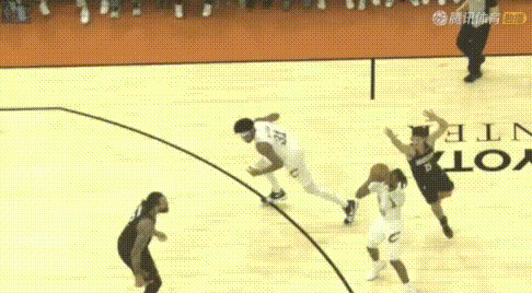 18+4+8+4抢断！谢泼德：请叫我小克莱。
今天接球3分无解，4三分全是（图2