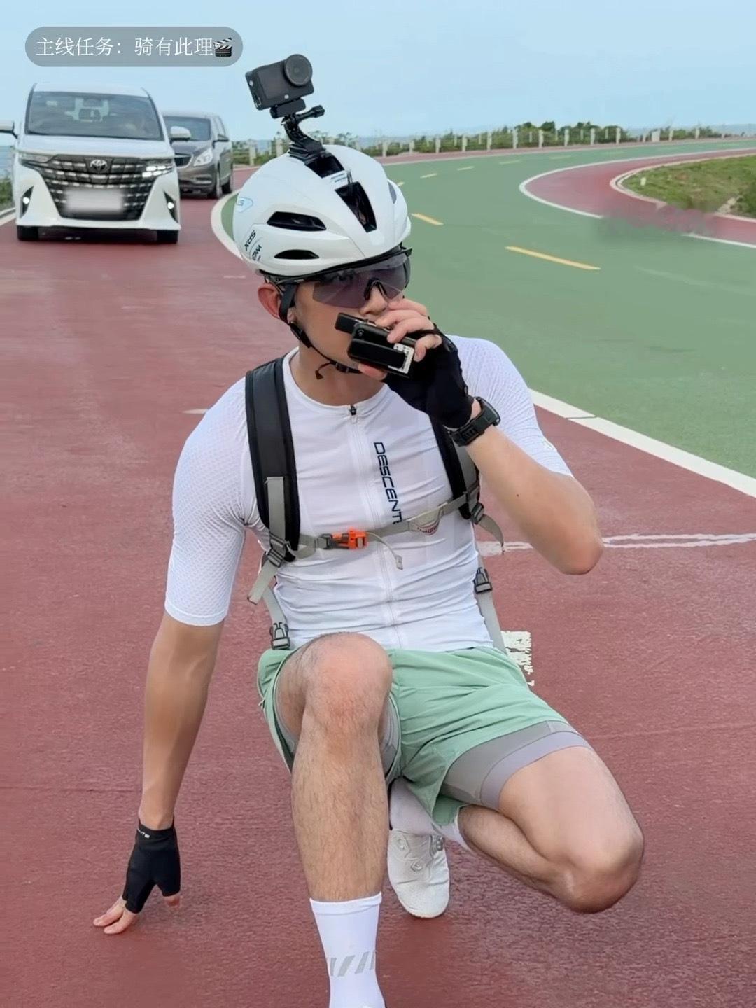 吴磊吴磊电影旺铺开业指南wl吴磊白央wl旺铺开业指南☘️❇️“18 岁刚过 1 
