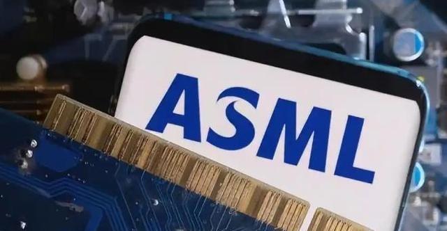 光刻机卡脖子，

荷兰突然被盯上，

中国出手了。

4月23日一早，商务部网站