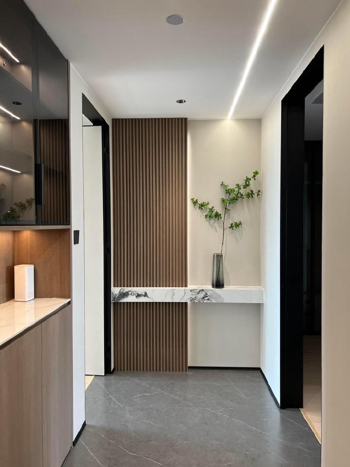 220m²大平层现代简约风实景落地，效果还不错。 ​​​