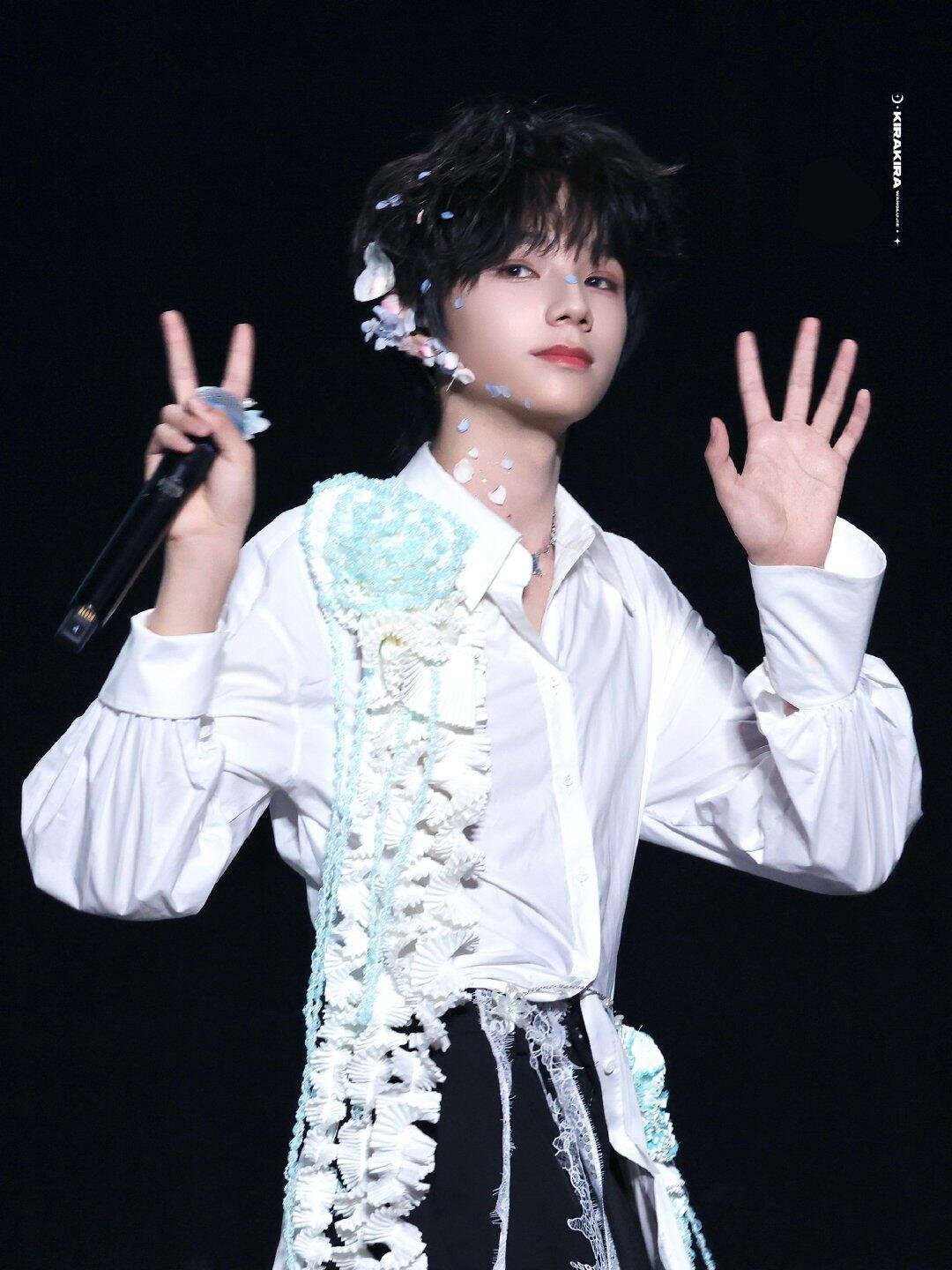 曝王橹杰被约谈了约谈，谈什么？只知道王橹杰舞台很棒