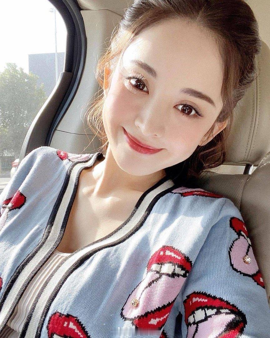 古力娜扎天下第一甜，软萌老婆美照一张！！！！！！ 
