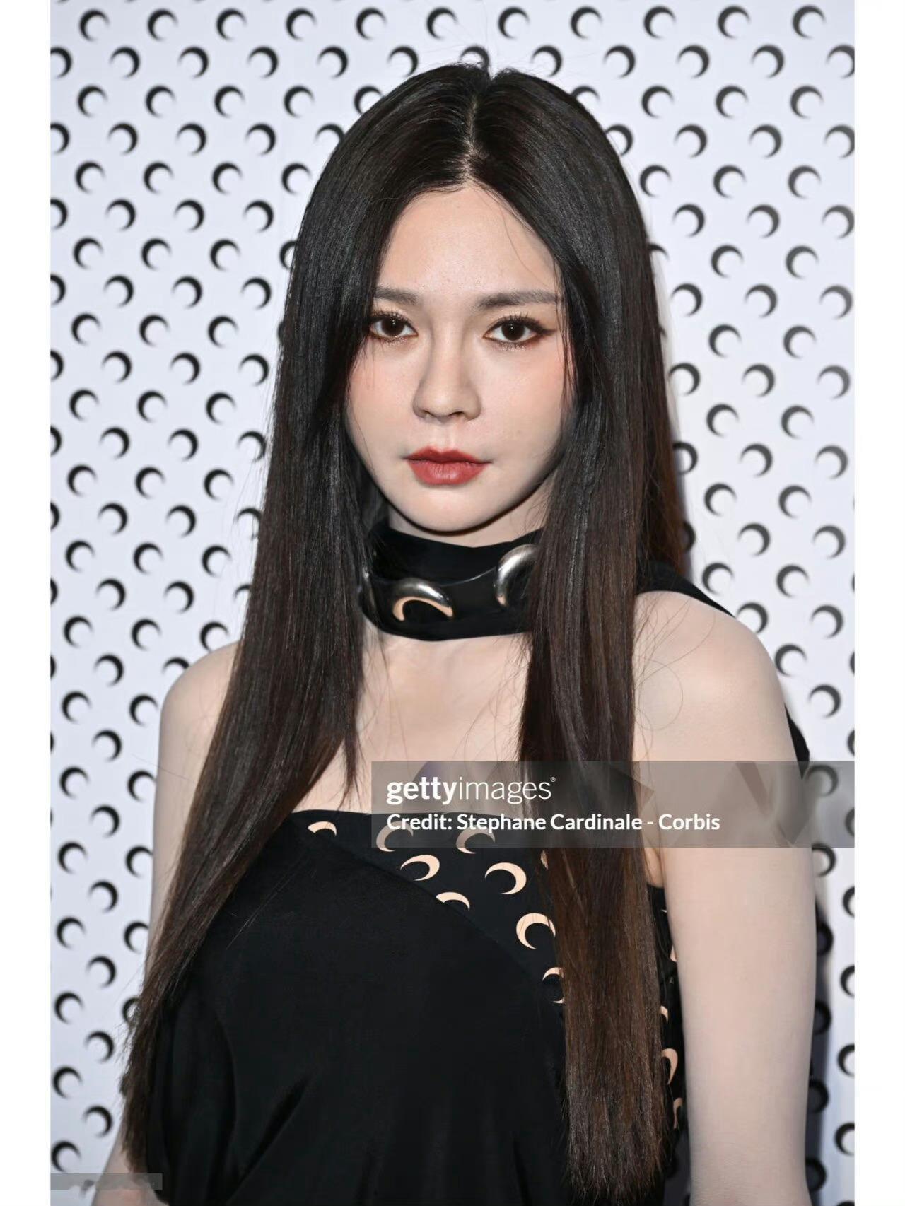 #沈梦辰算扛住G社镜头了么##G社拍的沈梦辰# 巴黎时装周G社拍的沈梦辰，生图状