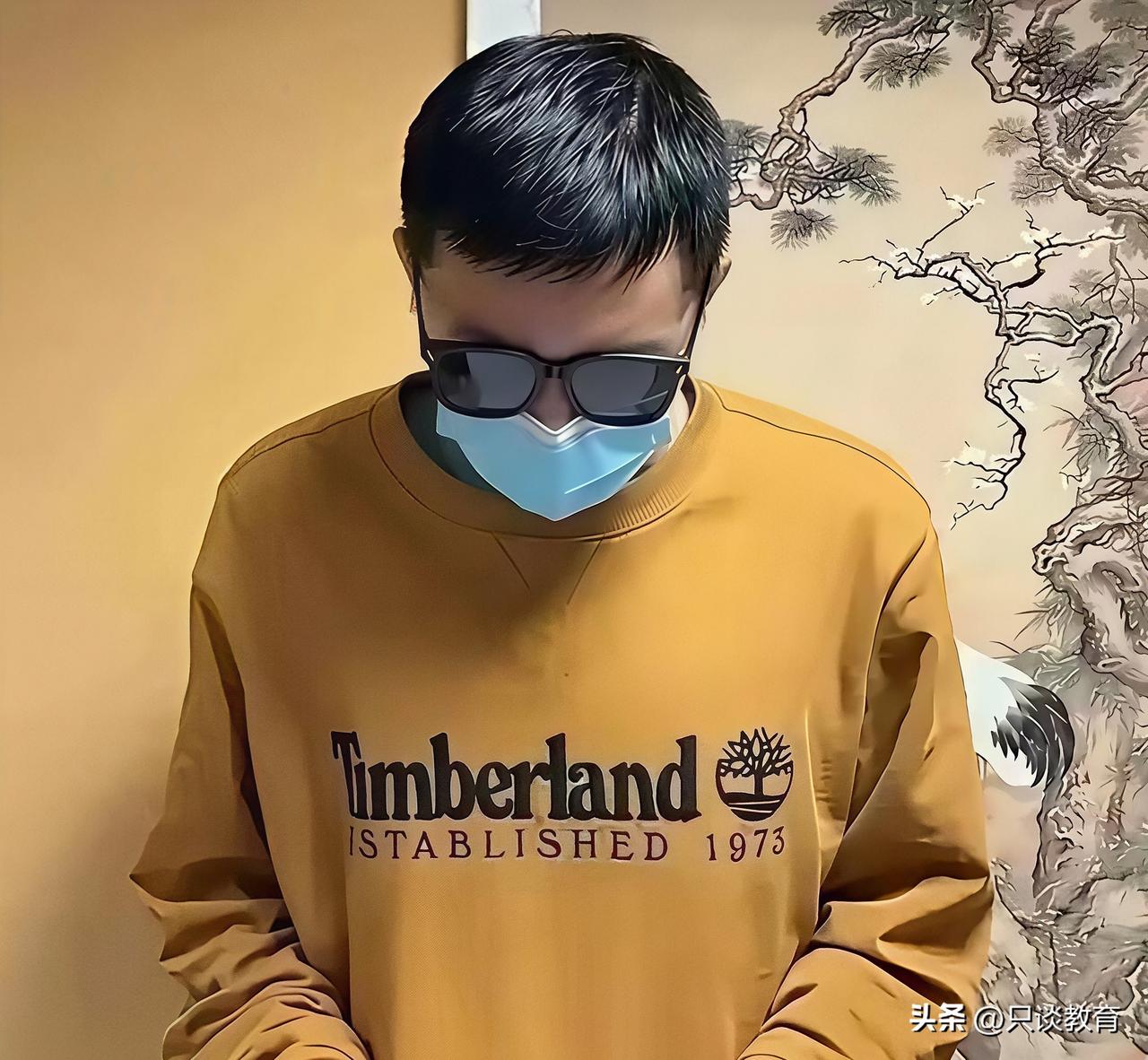 底线零容忍！留俄“双料败类”陈某，已被莫大遣返回国，等待法律制裁！
 
此人三观