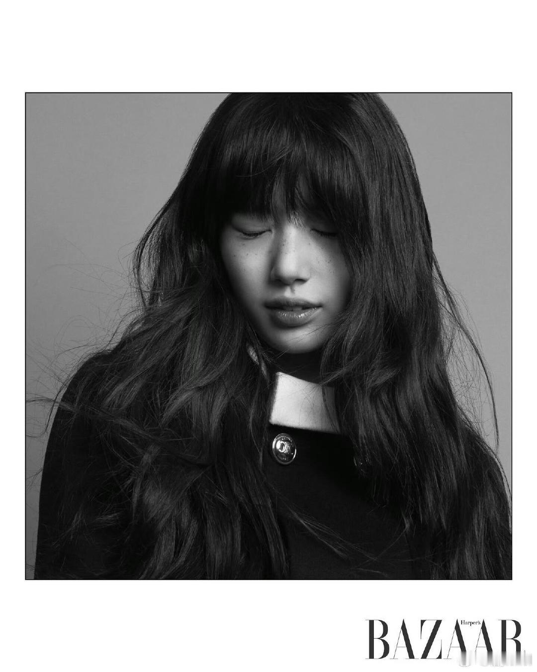 裴秀智官宣Celine后首个封面 裴秀智身穿全套Celine的Suzy，登上成为