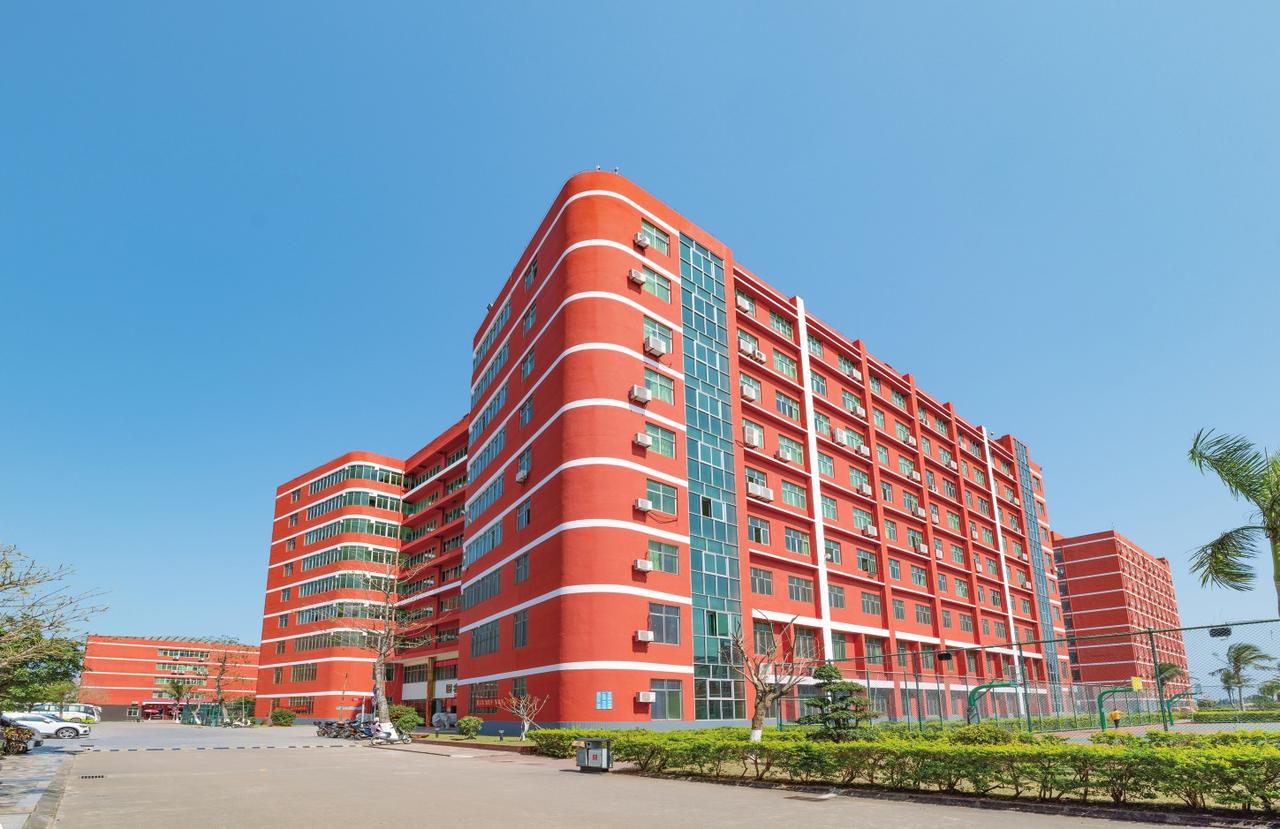 招生太难了，海南科技职业大学今年在江西省本科提前批总共招30人，但是缺额高达16
