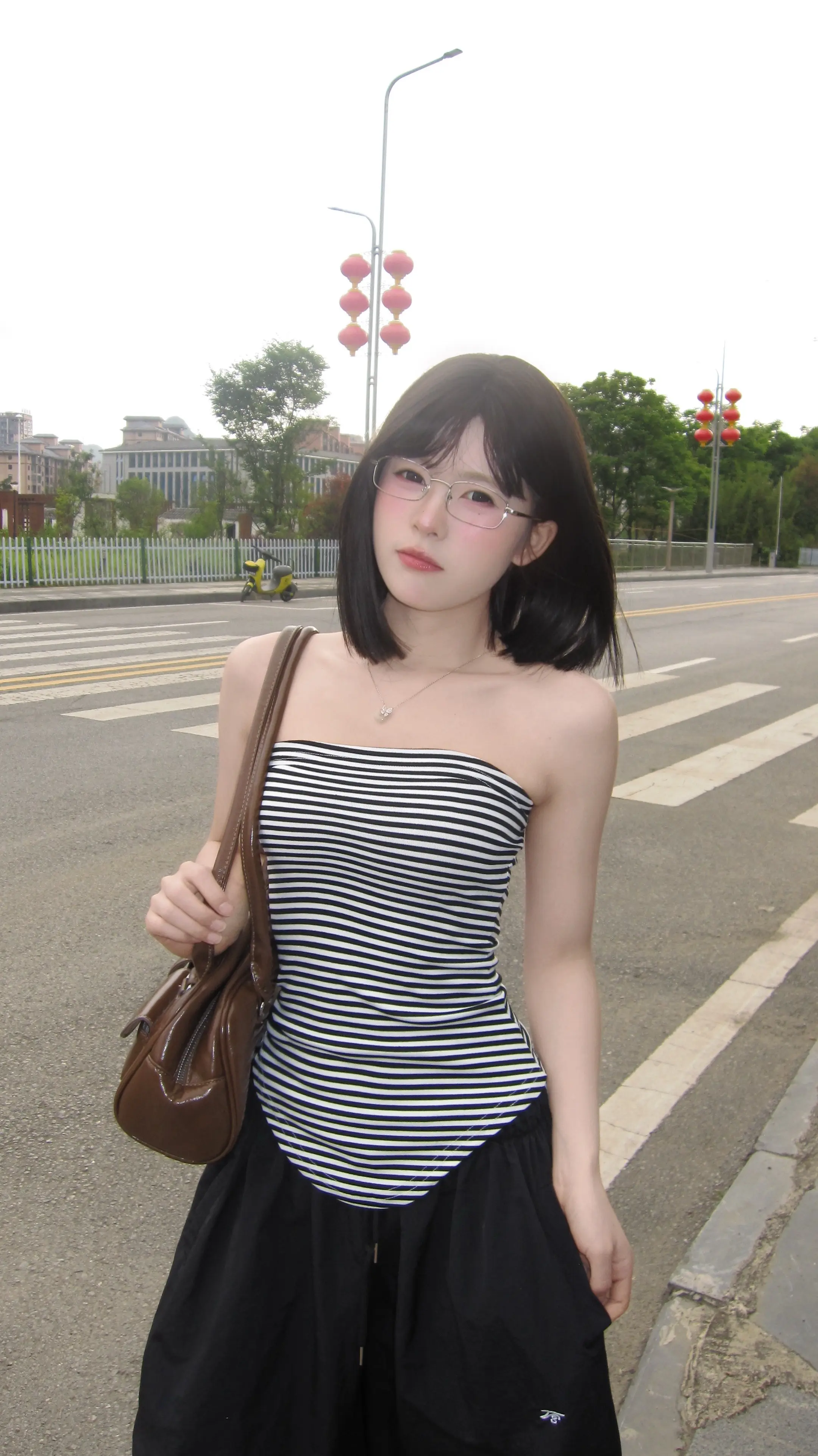 不是很御姐的假御姐。