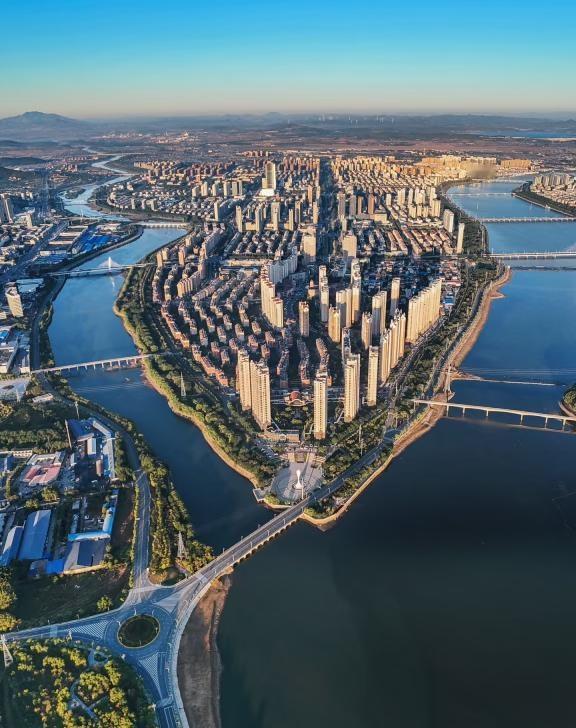 家乡从此又多了个标签：“小城良方取景地”
小城良方 东北小城 锦州