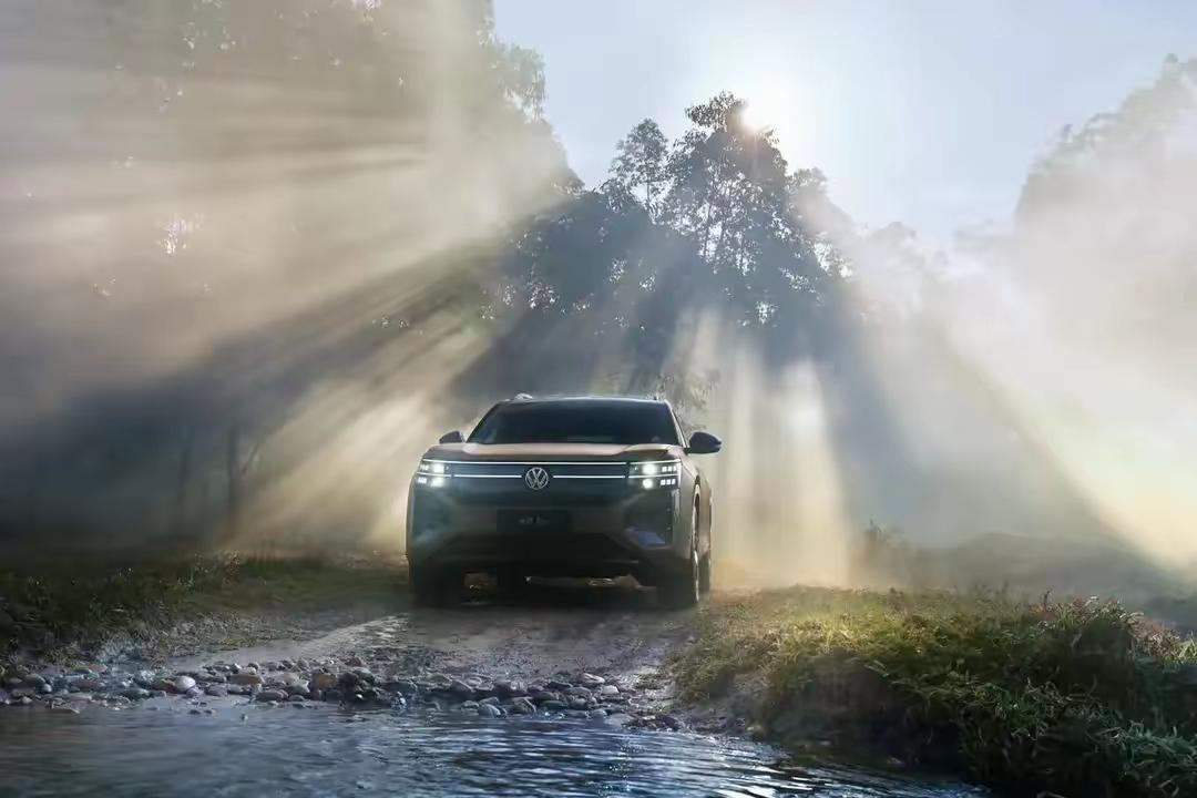 一觉醒来！工信部发布的两条重磅消息让新能源车企不淡定了！
1、2026年1月1日