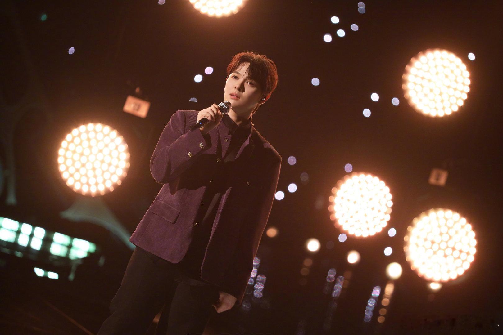 歌手制片人称选曲决定权在歌手手里歌手2026节目给到充分选曲自由，节目组双向商议
