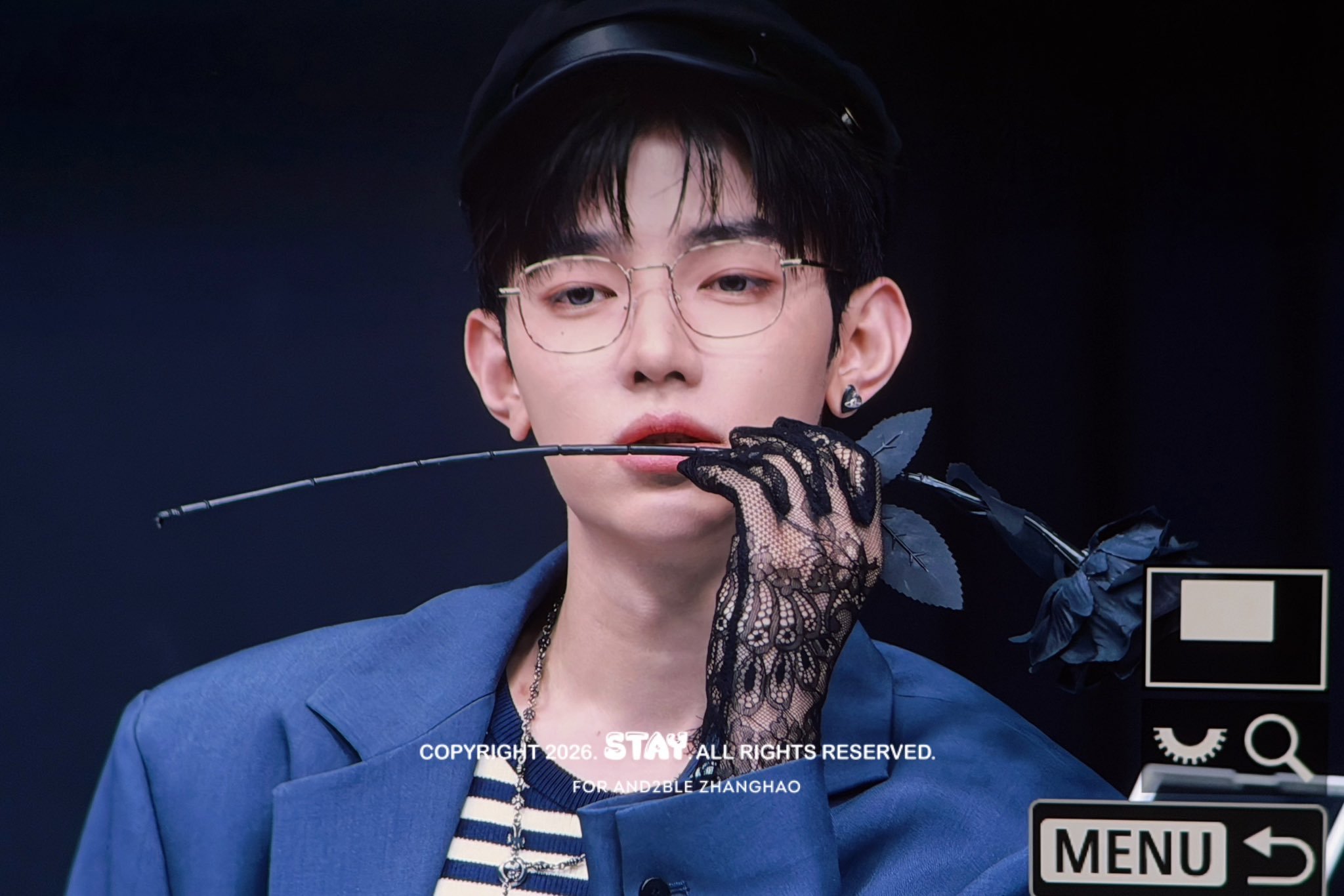 蕾丝手套吗…？260627/staywithzh 