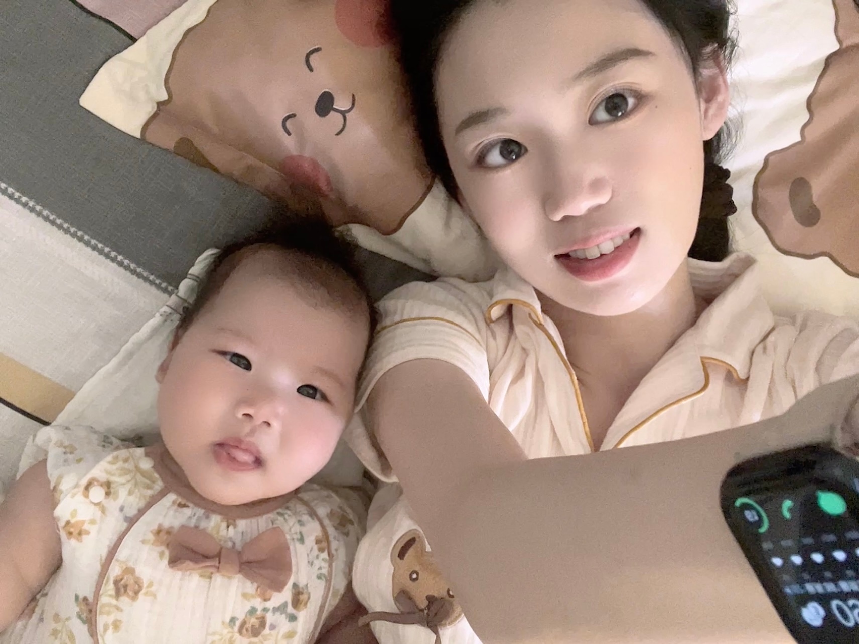 翻到三年前的照片我崽那时候好小一只啊 像个小肉团🥹 ​​​