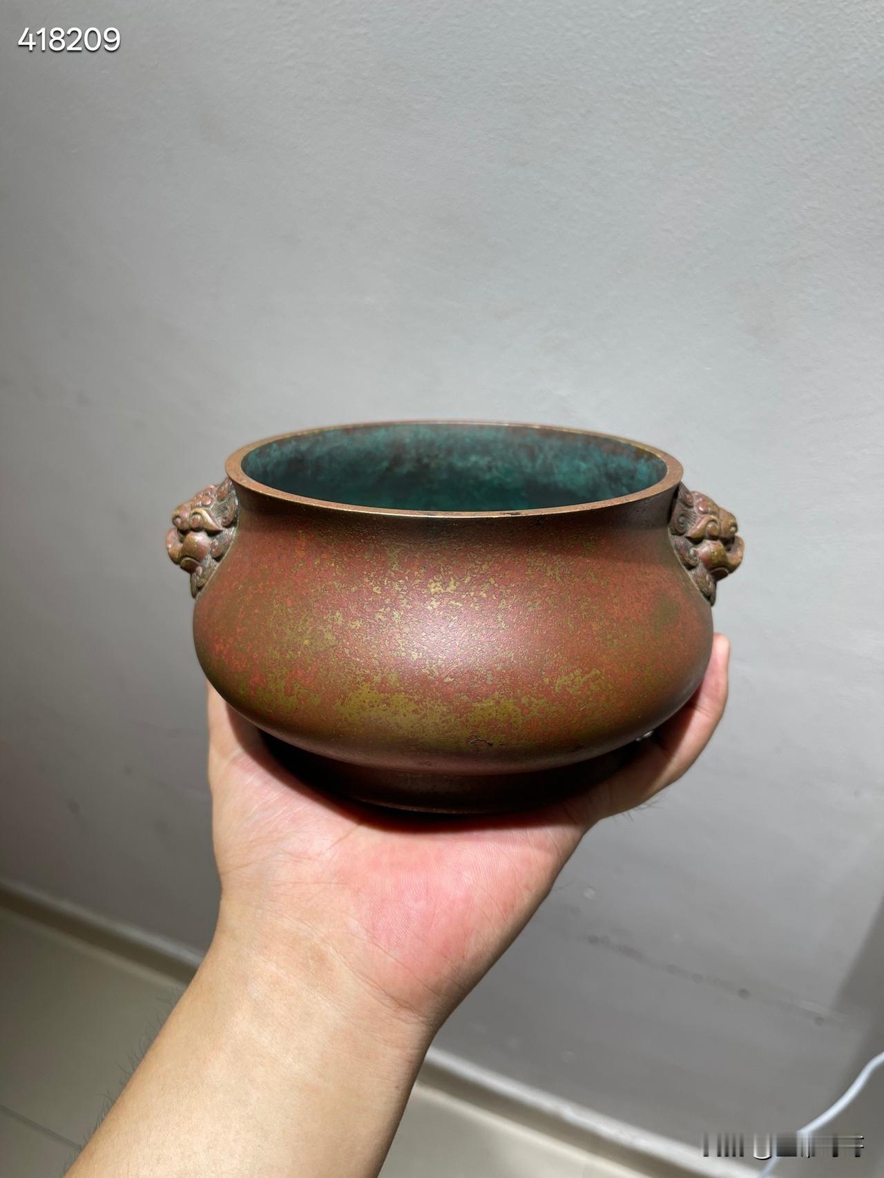 清 大明宣德年制款狮耳炉

尺寸：高8cm，口径12.6cm，重974克
此炉为