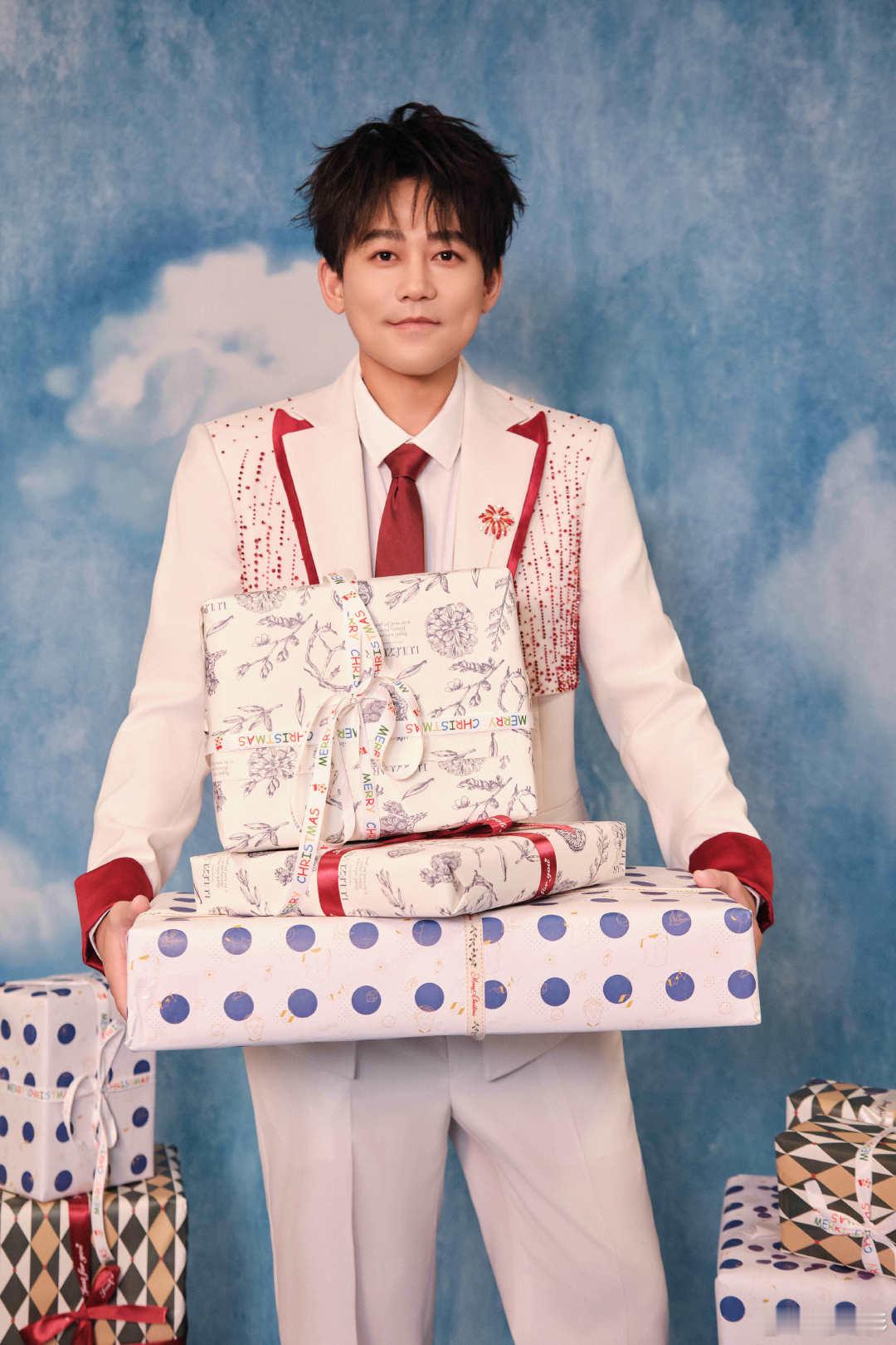 没有不拥护苏醒的义务 苏醒你别太勇！在线催更快乐老友记，我直接举双手赞成 