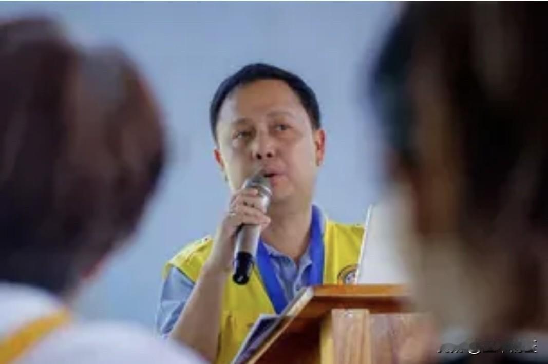 菲律宾监察专员赫苏斯·克里斯平·雷穆拉近日透露，曾牵涉防洪工程争议的菲前众议员扎