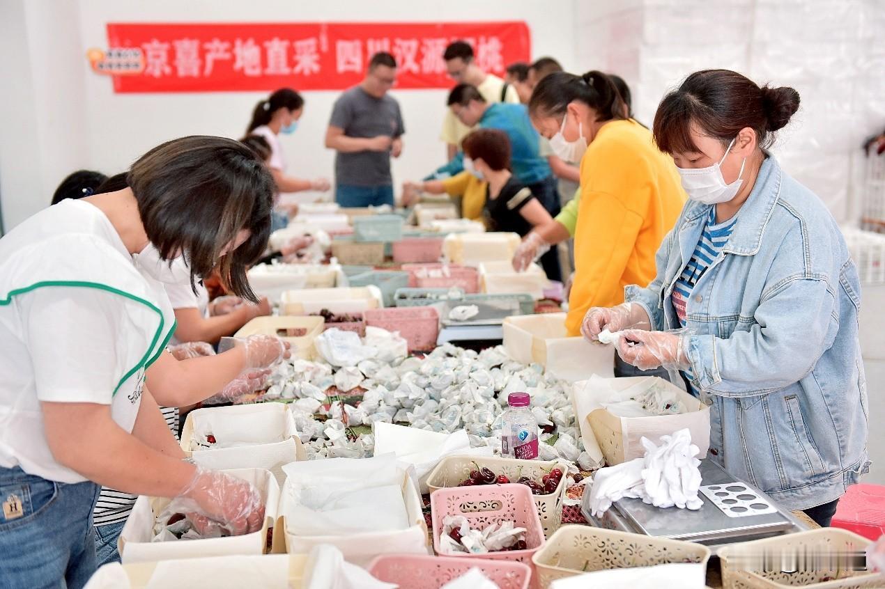 “要想富，先修路”，对于农村电商更是如此。近日，财政部、商务部、国家乡村振兴局联