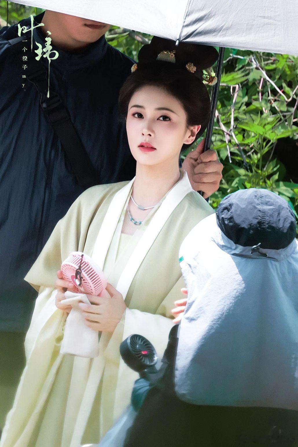 于正宣传白鹿莫离沉浸式感受角色魅力！白鹿饰演的莫离人设鲜活立体，前路遍布坎坷，却