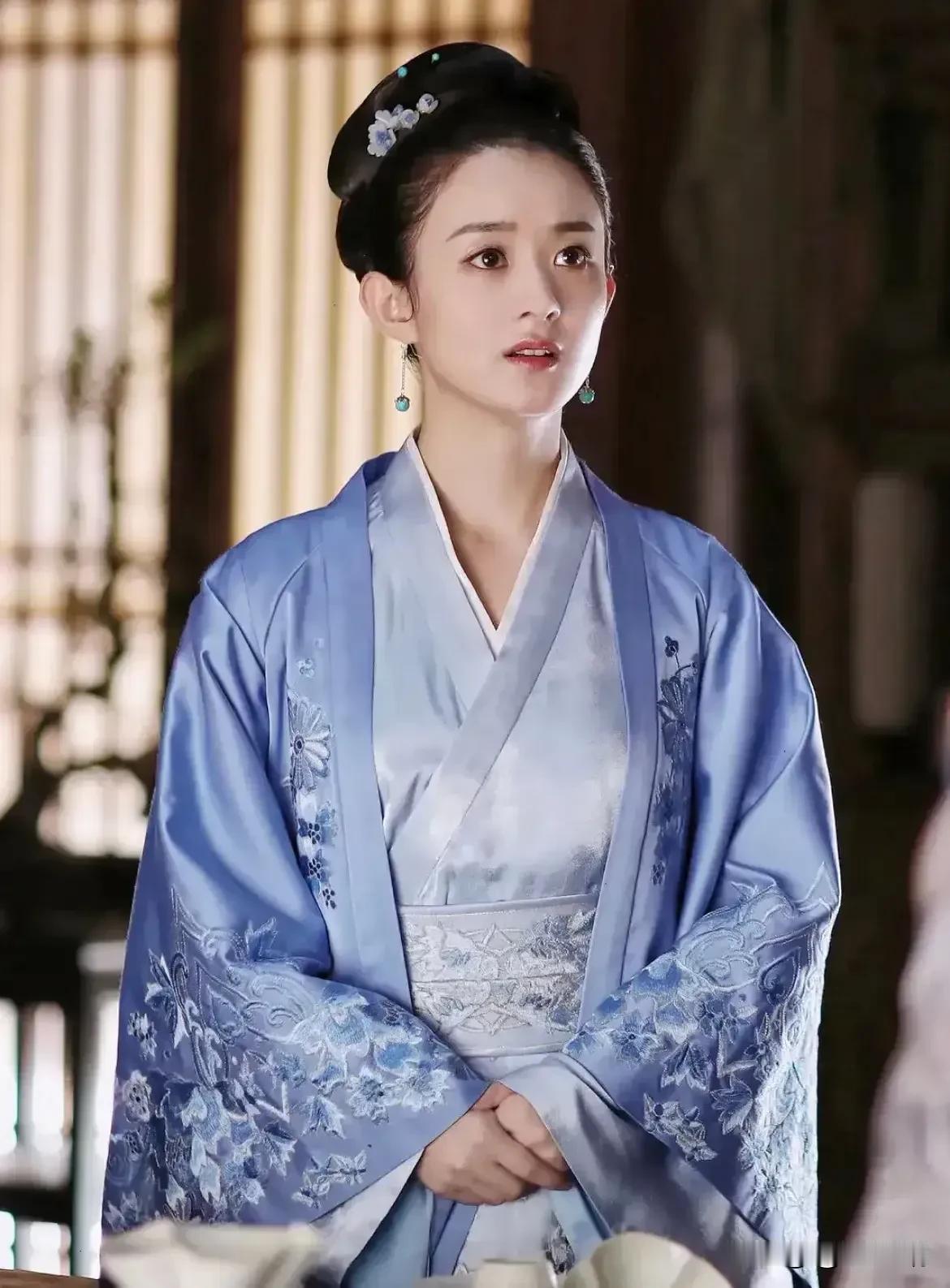 如果把赵丽颖和孙俪比较，我觉得甄嬛传透支了孙俪，甄嬛之后再无孙俪，演什么都觉得进