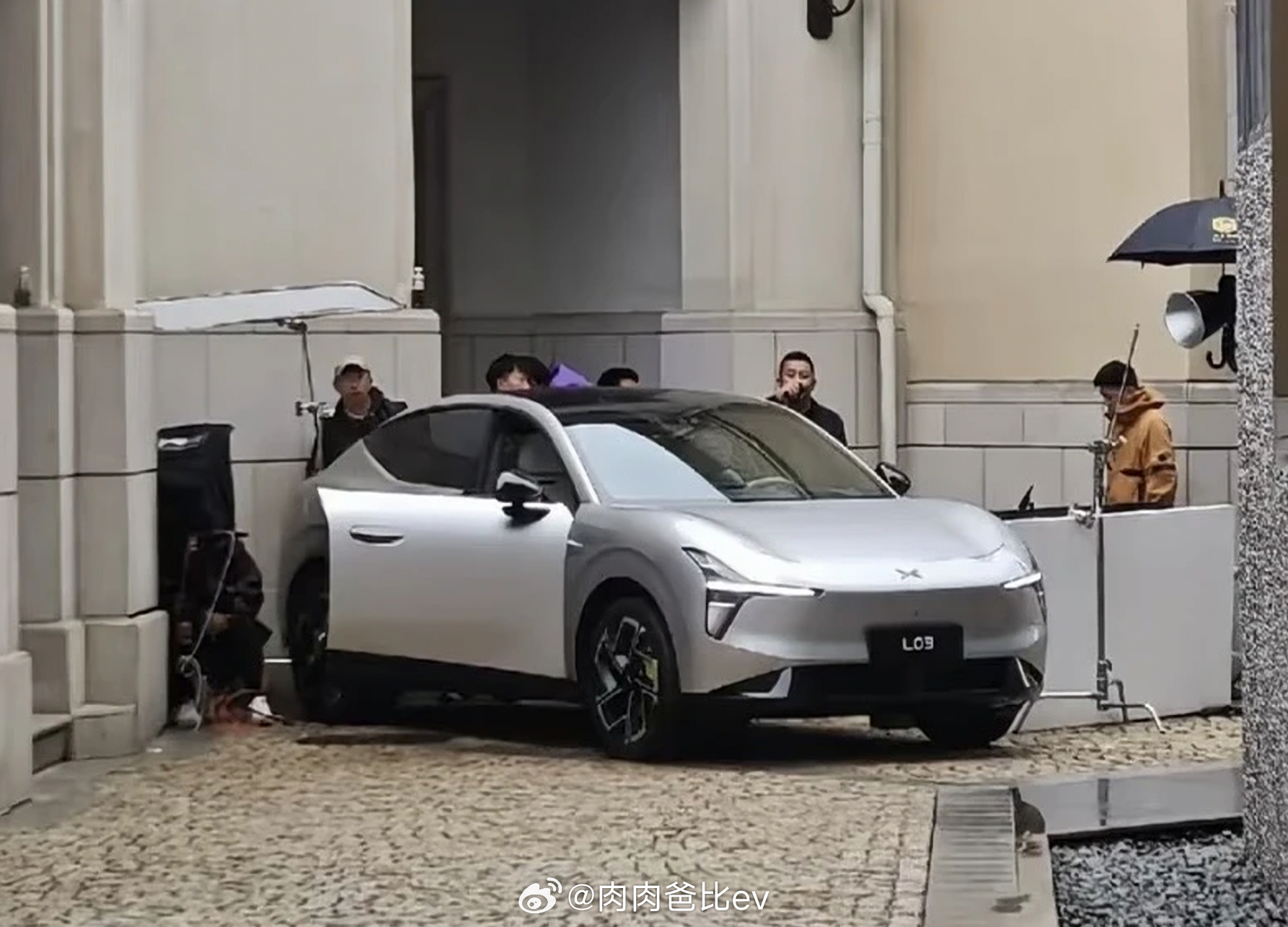 要不要那么快啊？GX刚搞完，这会儿L03拍TVC被拍到了今年鹏子销量的主力担当双