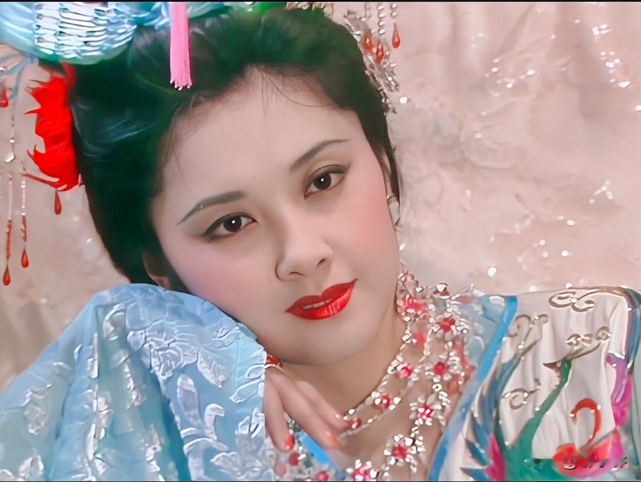 朱琳：一眼万年，她是永远的女儿国国王
 
若说86版《西游记》中谁最是意难平，那