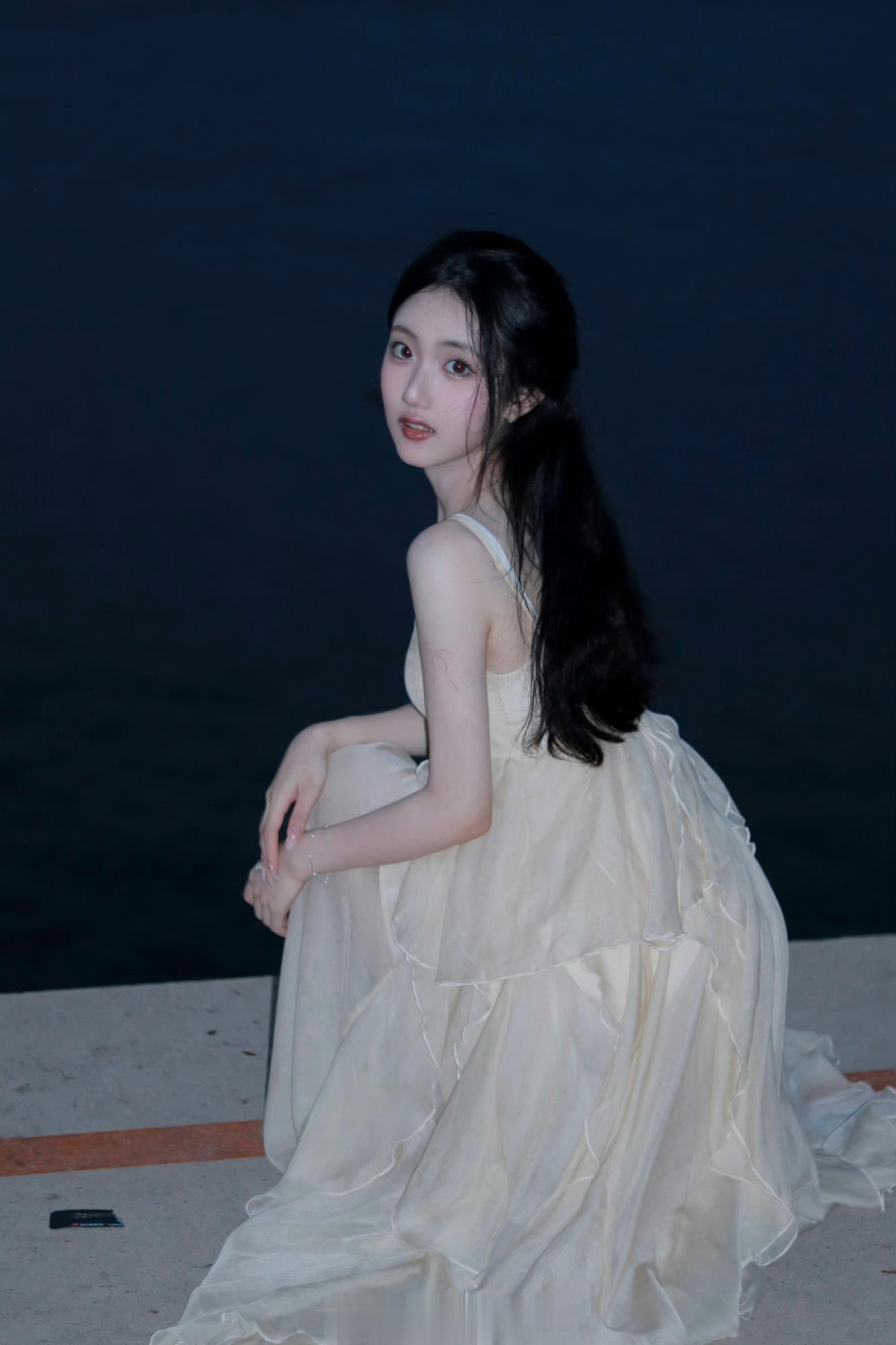 04年水瓶座 毕业于广州市第六中学[心] ​​​