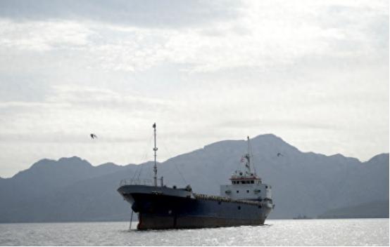 特朗普这次是来真的，直接给伊朗下了死命令，4月22号之前要是谈不拢，立马就开打！