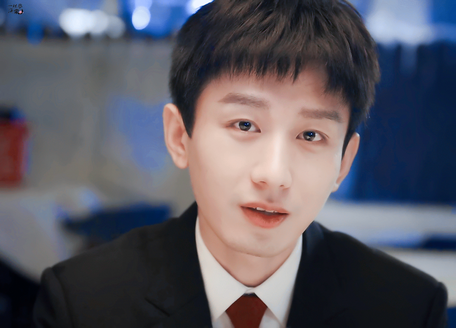 成毅电视剧底线 cy 成毅周亦安成毅眉眼温柔气质干净，演技细腻有层次，待人真诚谦