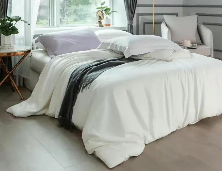 冬天想买又暖又划算的被子，关键就俩：选对材质、用对技巧！先给大家捋捋不同被子的门