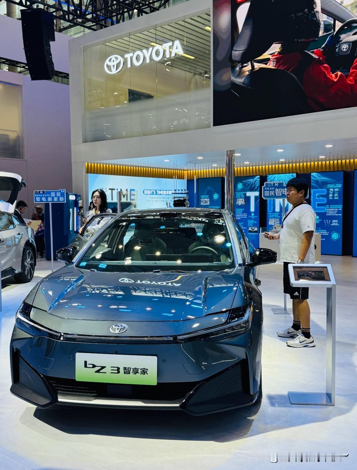 ‼️‼️元旦刚过，宝马就扔下“王炸”——31款车型集体调价，最高降幅达30.1万