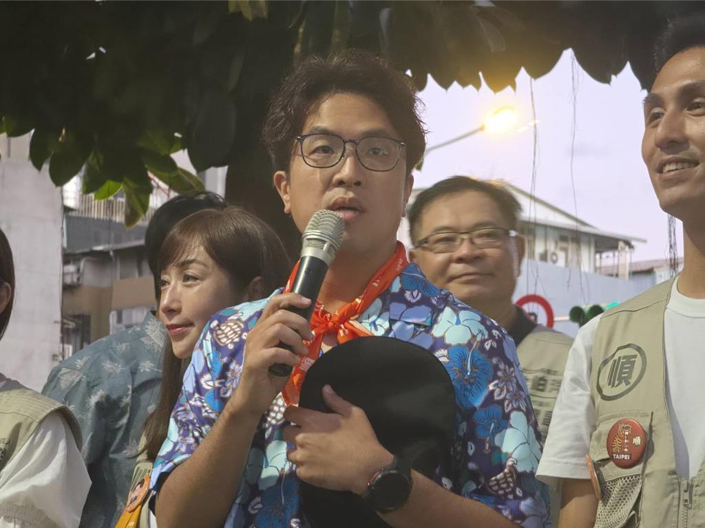 就在刚刚，

"台独"分子沈伯洋发表声明，

10月20日，针对“信民协会”最新