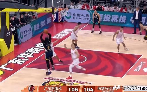 萨林杰关键时刻才发力，又是中距离连续进




萨林杰关键时刻发力，别看前三节就