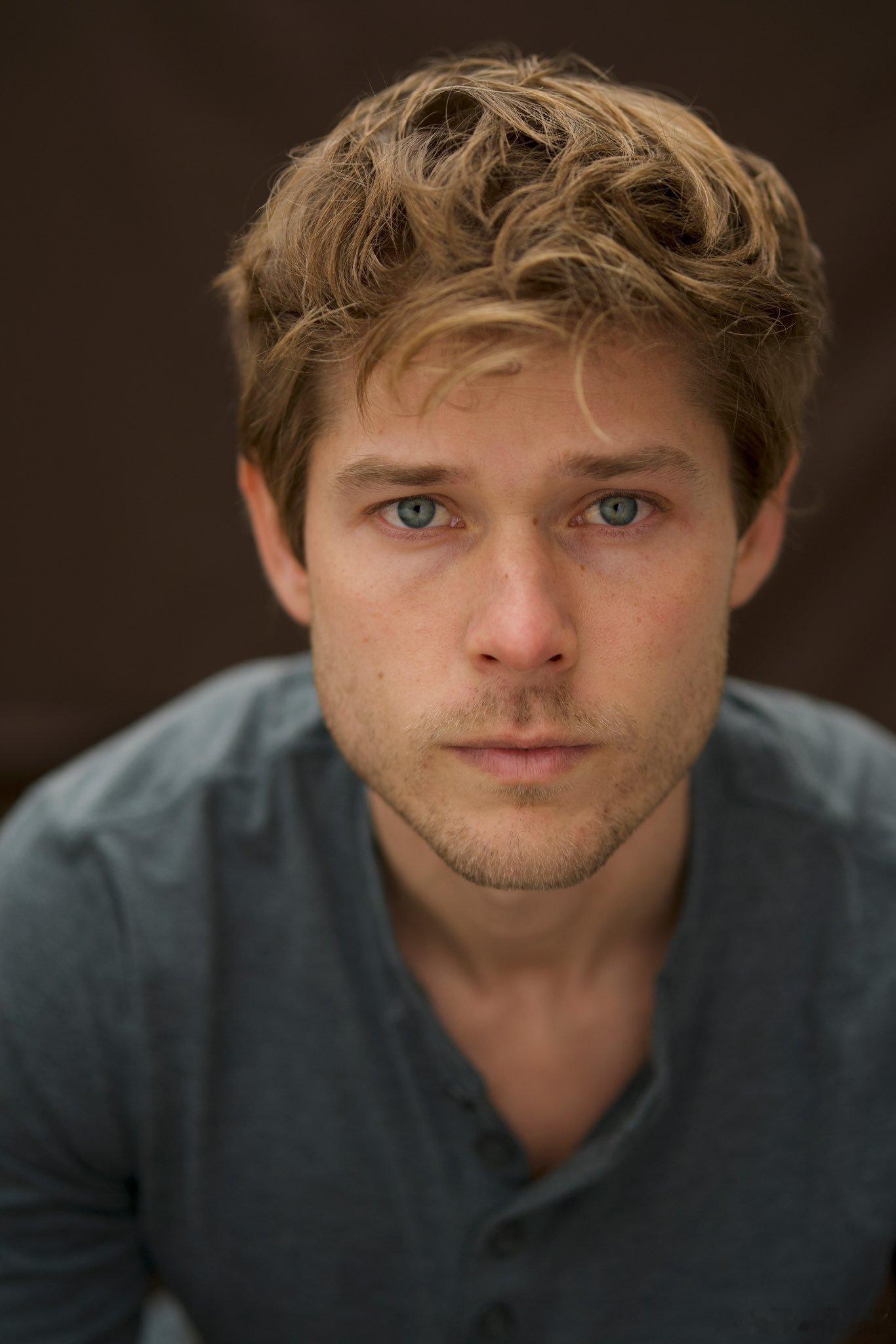 【怪奇物语演员加盟《黑袍纠察队》】梅森-戴伊加盟#黑袍纠察队#第五季，他将饰演超