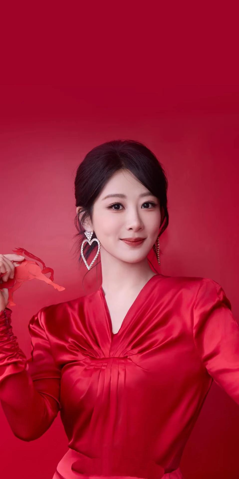 杨紫拿完白玉兰视后，三部剧入围金鹰，期待再拿大奖
 
杨紫刚拿下白玉兰最佳女主角