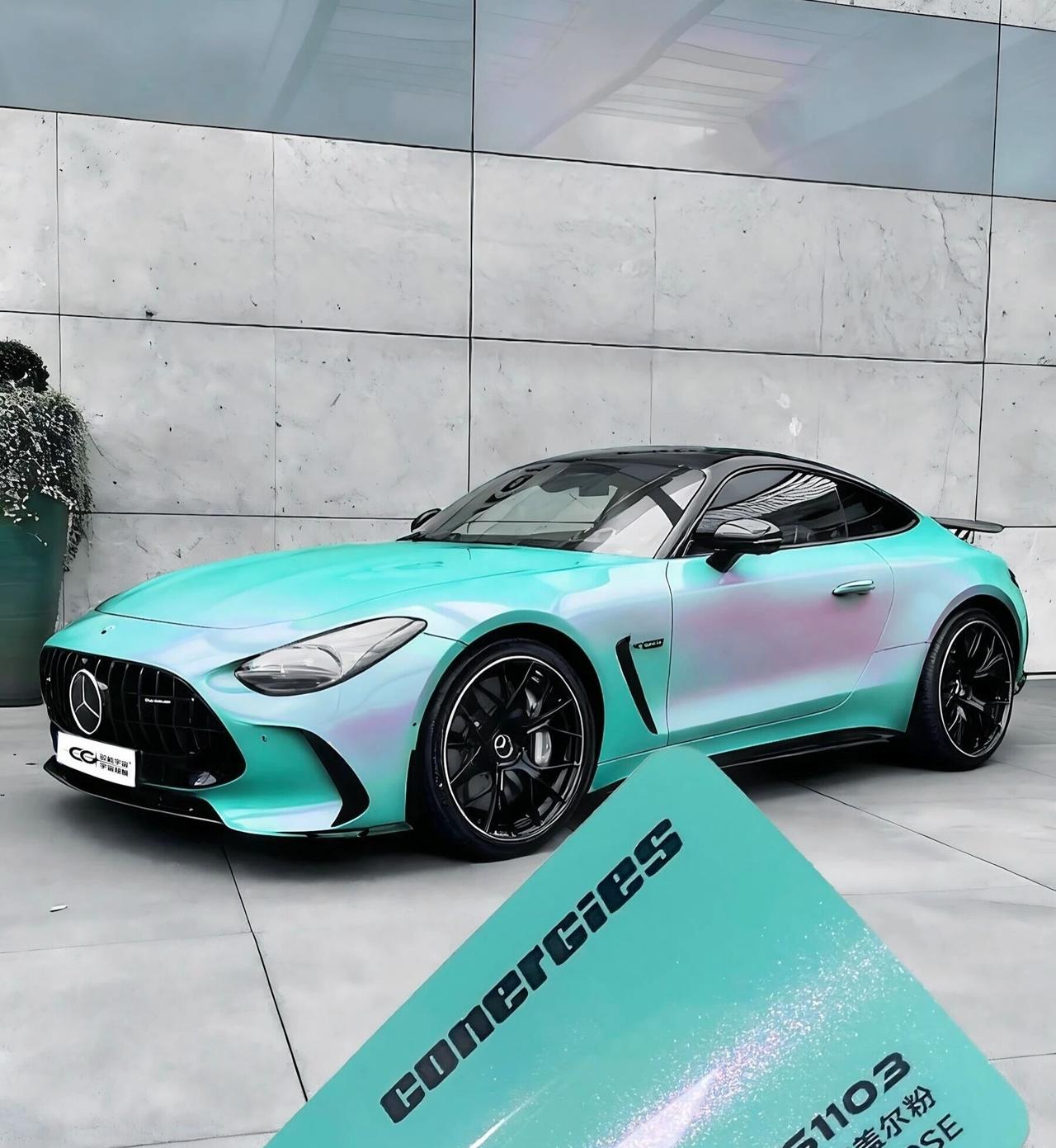 粉绿交织的AMG GT63s有多炸街？这杀伤力谁能扛得住？突然出现的粉绿交织的颜