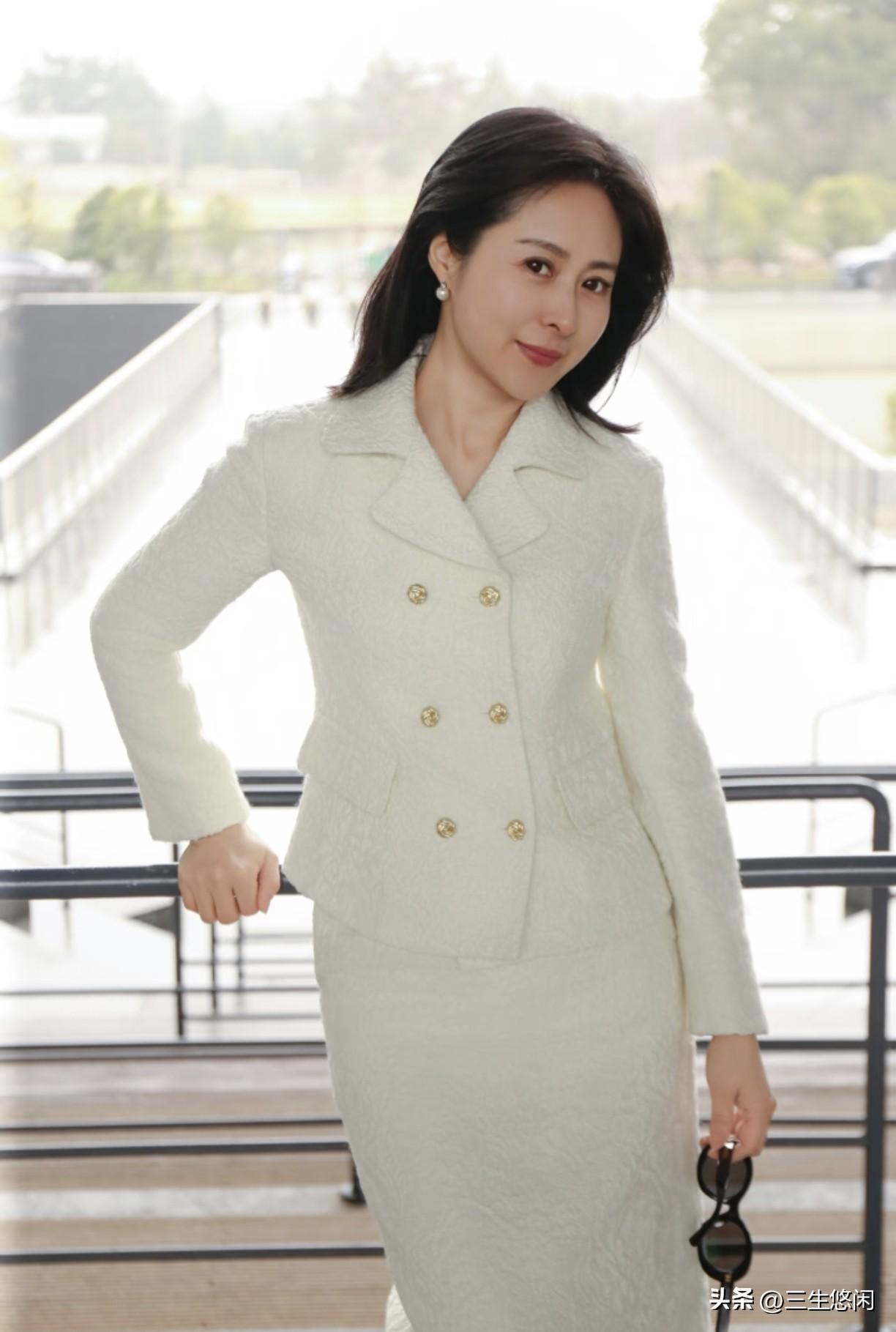 一位性学专家说：“女人的性欲望比男人强烈得多，只是她们的生理结构决定了她们必须更
