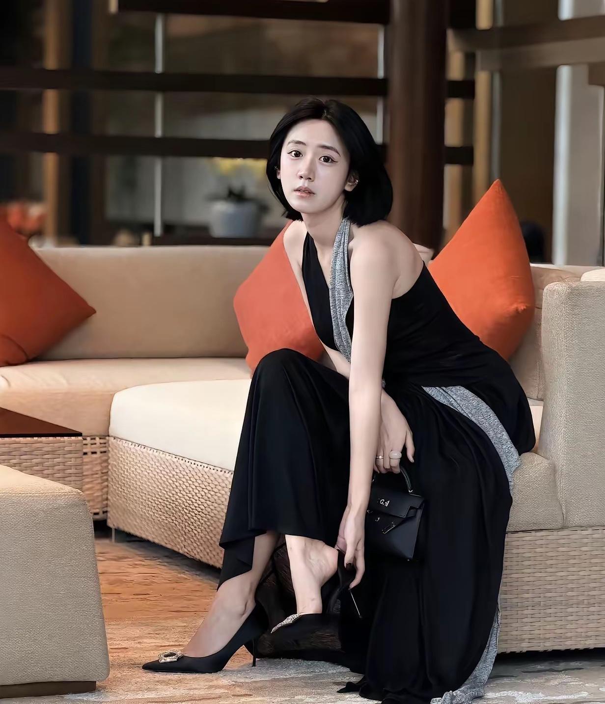 昨天我去面试，竟然失败了，我问那个女老板原因，她的话竟然让我无语，你们知道她说的