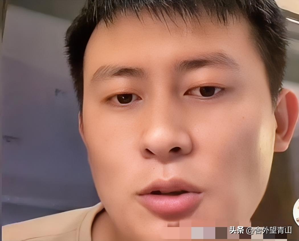 刚刚去武亮老师的直播间去听了几分钟。作为峰学未来新的掌门人，我个人觉得有以下几个