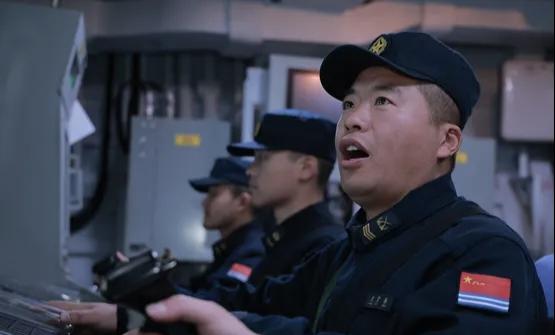 海军黄石舰
王雪振
入伍24年
荣立三等功2次
获全军士官优秀人才奖三等奖乘风破