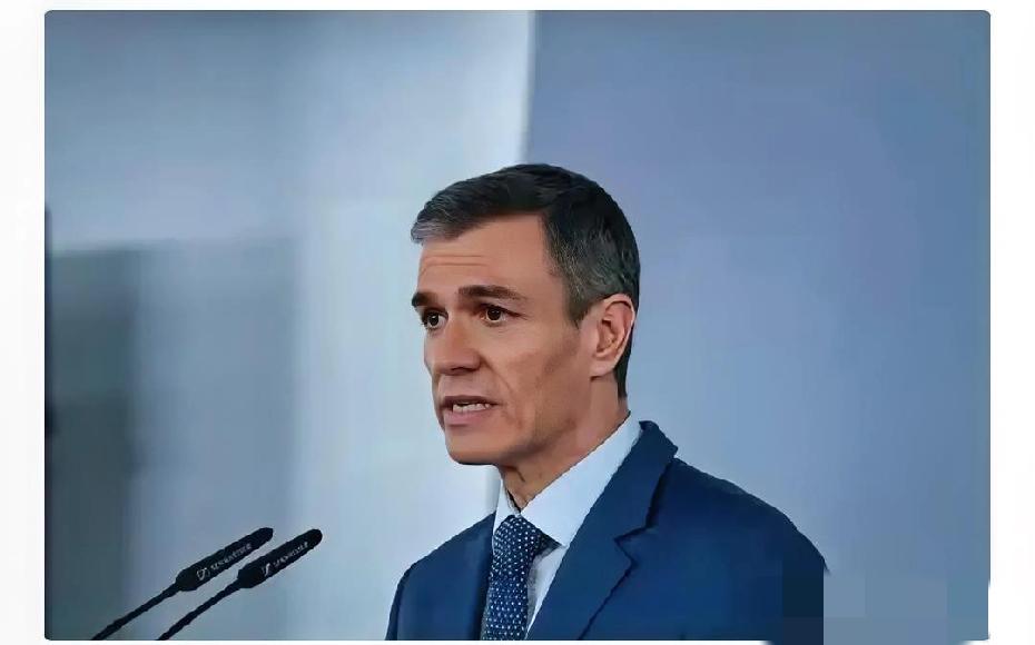 西班牙这回真硬气！桑切斯怒怼以色列：别以为没人敢治你。

桑切斯：西班牙首相桑切