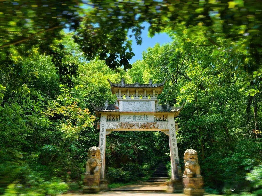 椒江藏着一座北宋千年古寺，不收门票还零商业化

椒江枫山清修寺始建于北宋1038