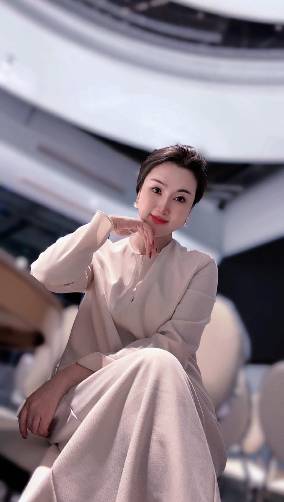 圆的东西是堆不高的～总得方方正正的才可以堆得高～其实～做人也是如此～过...