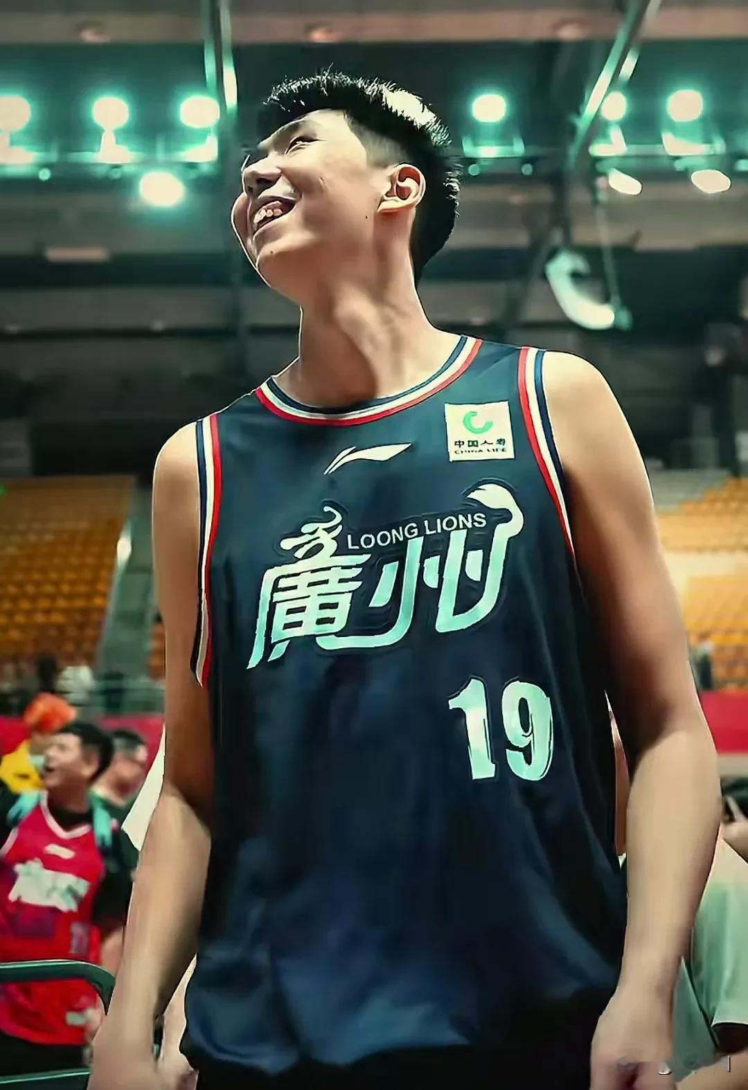 CBA常规赛各奖项候选排名出炉，徐昕成最大赢家，最快进步球员奖，徐昕排第一，断档