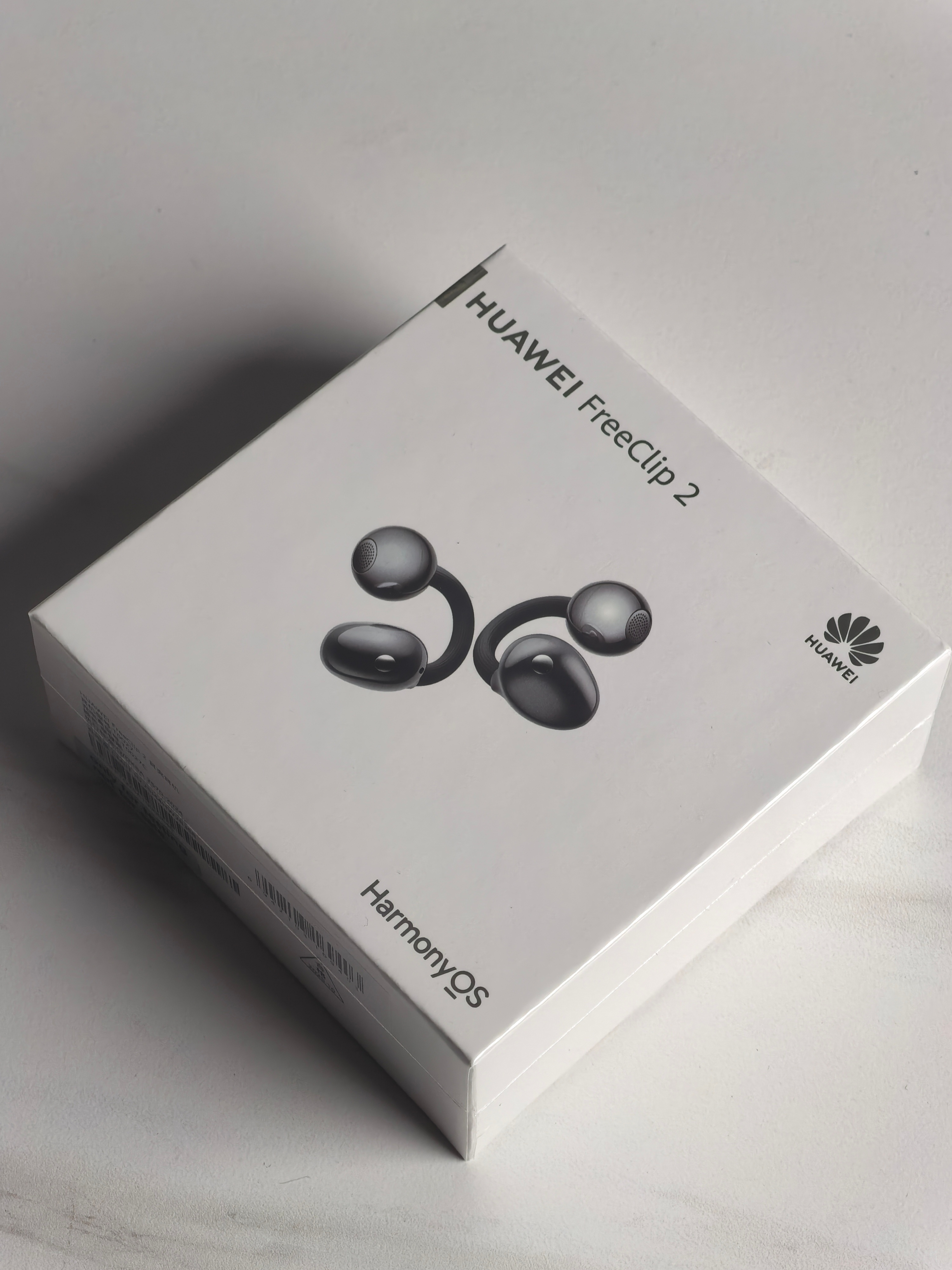 当当，新耳机到了，集齐一代和二代的耳夹耳机。华子已经把这耳机做成现象级产品了，现