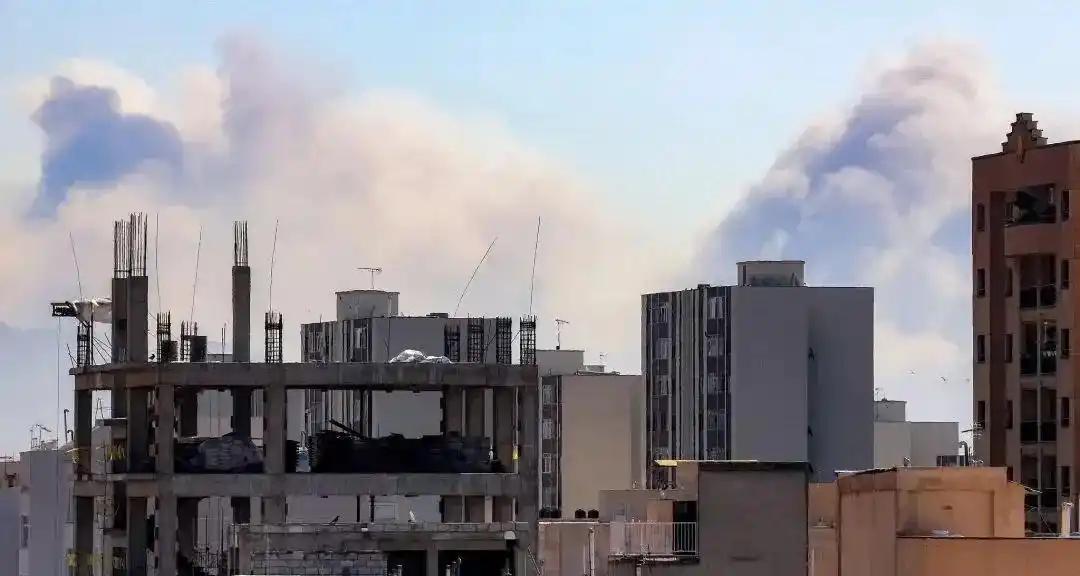 从这次美伊以冲突，真的是看见了帝国的黄昏啊。
 
衡量一个霸权是否衰落，标准从来