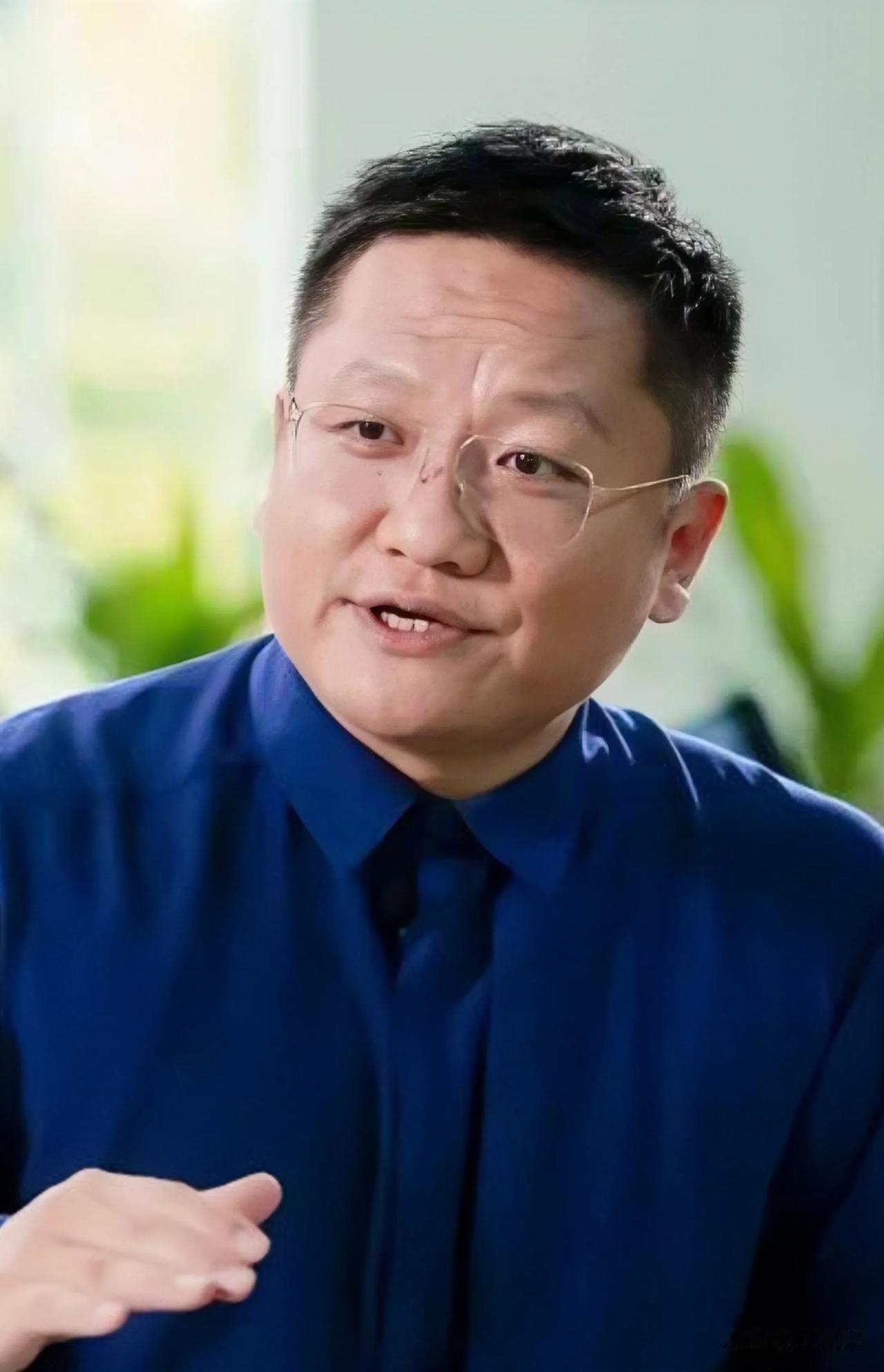 尹烨的观点，再次颠覆认知，谈到长寿之乡话题时，他直言不讳的说:“什么巴马长寿之乡